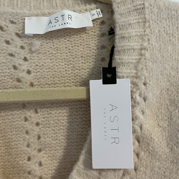 ASTR label cream sweater wrap around wool blend - Picture 4 of 5